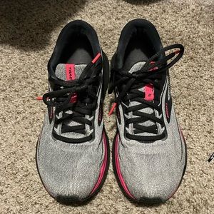 Brooks Trace Running Shoes Womens Size 7.5